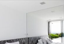 Как визуально увеличить помещение при помощи зеркал?