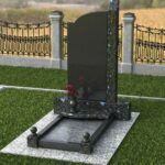 Оформление комбинированного памятника на могилу из гранита