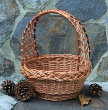 Преимущества плетеных корзин из лозы