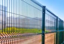 Установка секционных металлических заборов