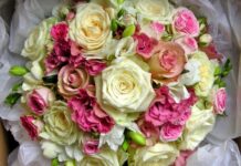 Преимущества букетов из свежих роз