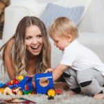 На что обратить внимание при выборе няни?