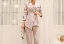 Какой брючный костюм будет самым модным в 2023 году?