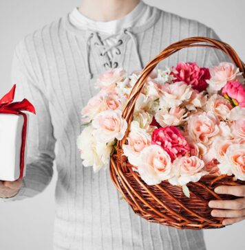 Доставка подарков: преимущества услуги