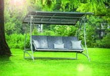 Советы по выбору качелей для дачи