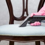 Особенности химчистки кресел и стульев на дому