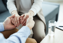 как оказывают психологическую помощь?