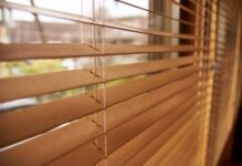 Деревянные жалюзи: преимущества элемента утонченной гармонии