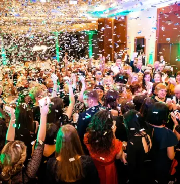 Как сделать праздник незабываемым: секреты организации мероприятий в Санкт-Петербурге