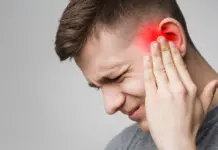 Что делать при боли в ухе