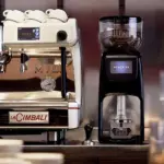 Профессиональная кофемашина: как выбрать идеальную рожковую кофемашину для вашего кафе или дома