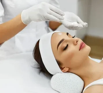 Профессиональная косметика: стоит ли тратить деньги и время?