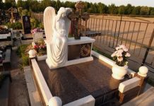 Как выбрать памятник на могилу: советы женщинам, столкнувшимся с потерей